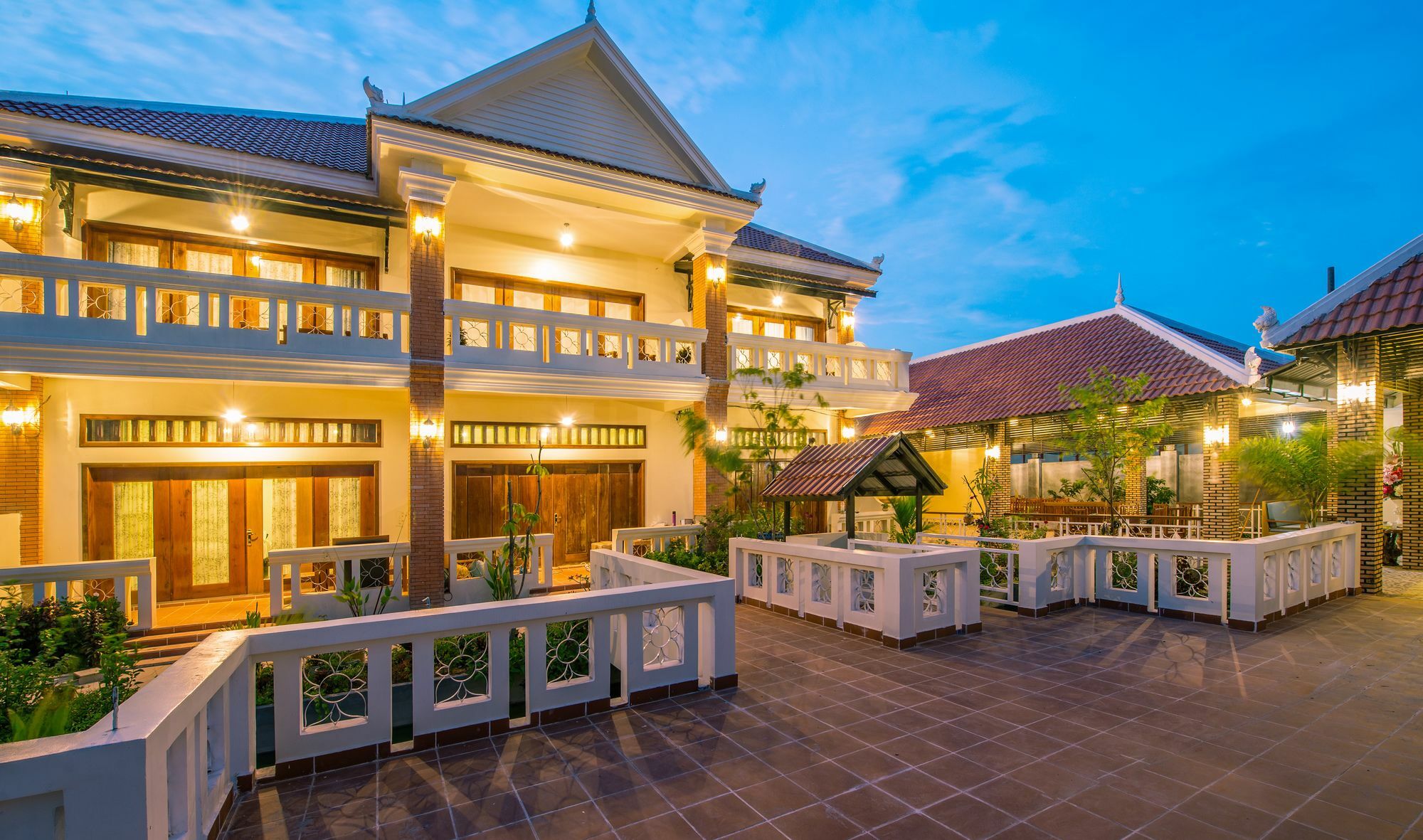 อะมูร ดังกอร์ Hotel เสียมราฐ ภายนอก รูปภาพ